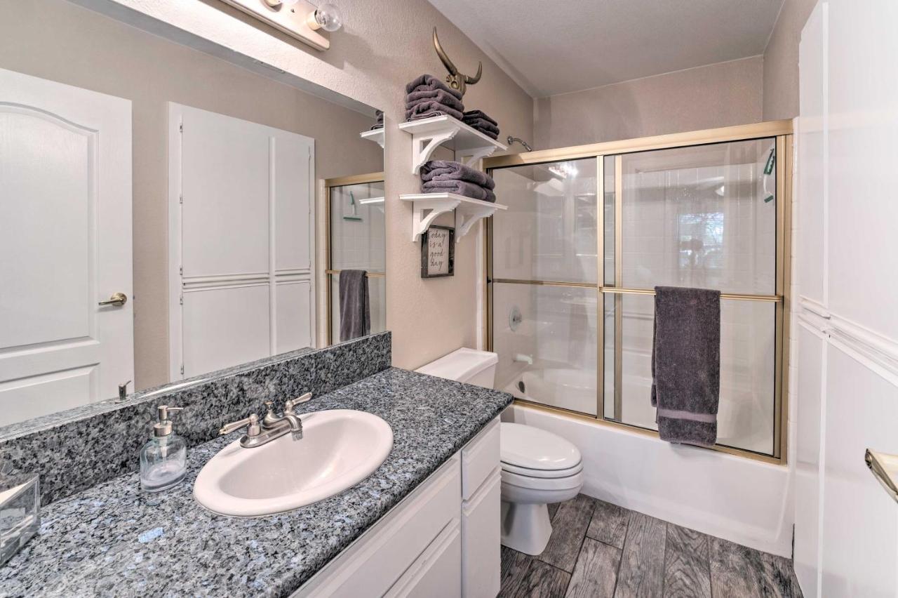 Lake Havasu Condo With Pool Access 1 Block To Beach Лейк Хавасу Сити Екстериор снимка
